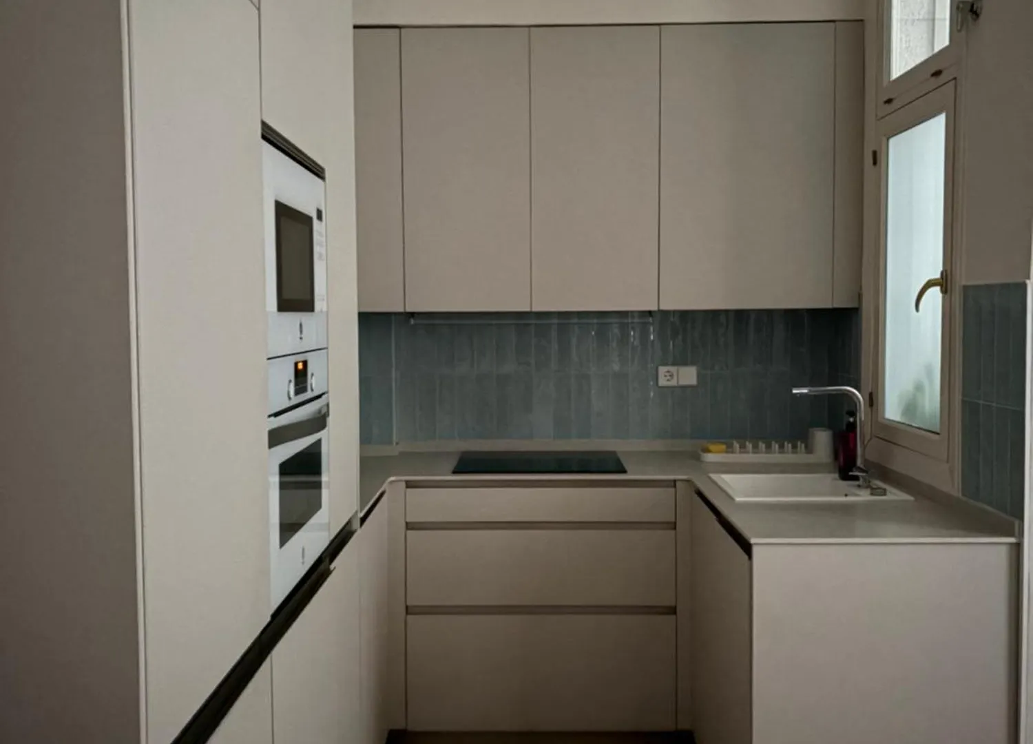 Apartamento Premium En Plaza Mina Minimalismo Y Confort A Pasos Del Mar Cádiz